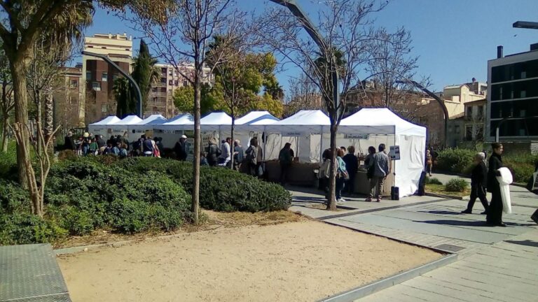 Lloguer de Carpes per a Esdeveniments | Carpes per a Llocs Ambulants