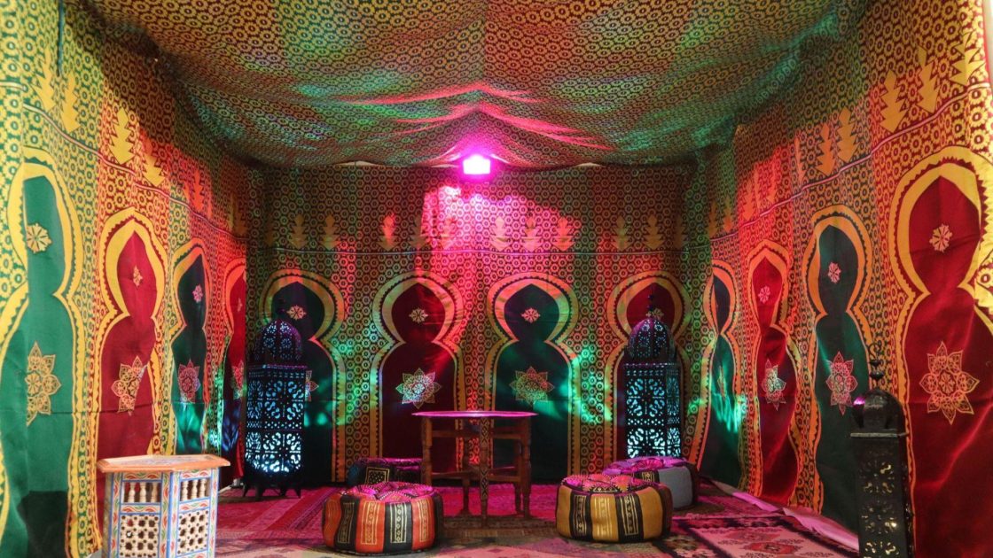 Lloguer de Carpes per a Esdeveniments | Carpes estil Àrab